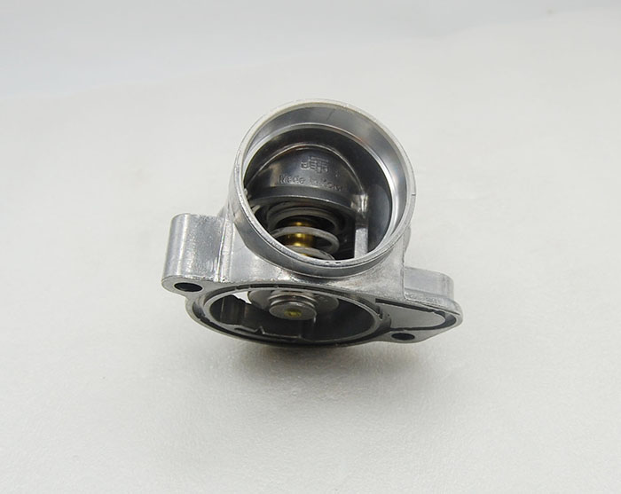 道依茨1013节温器总成（小）