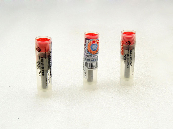 道依茨1013喷油嘴