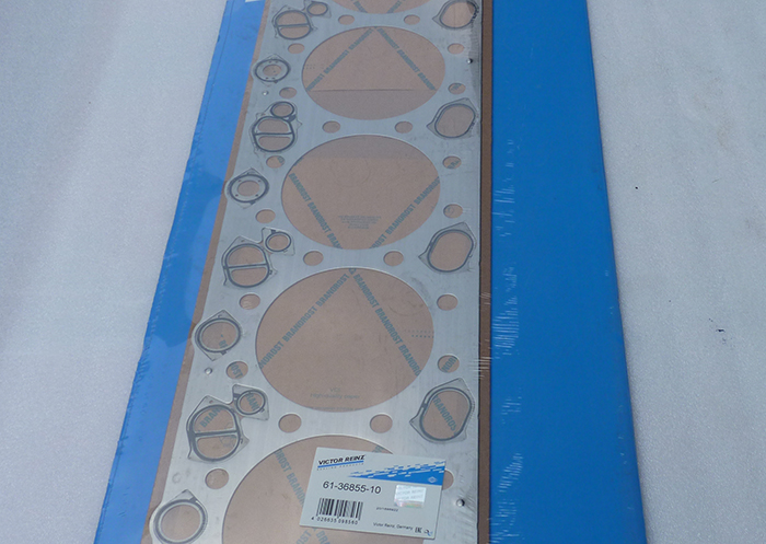 二手发动机配件